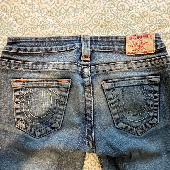 TRUE RELIGION denim jeans -- low rise -- size 26 - Picture 6 of 10